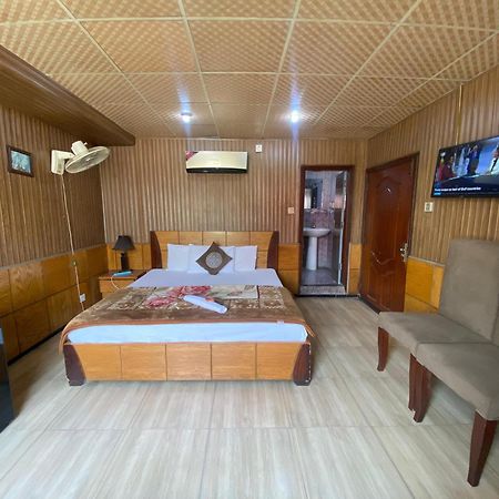Baoo Jee Hotel Islamabad ラーワルピンディー エクステリア 写真