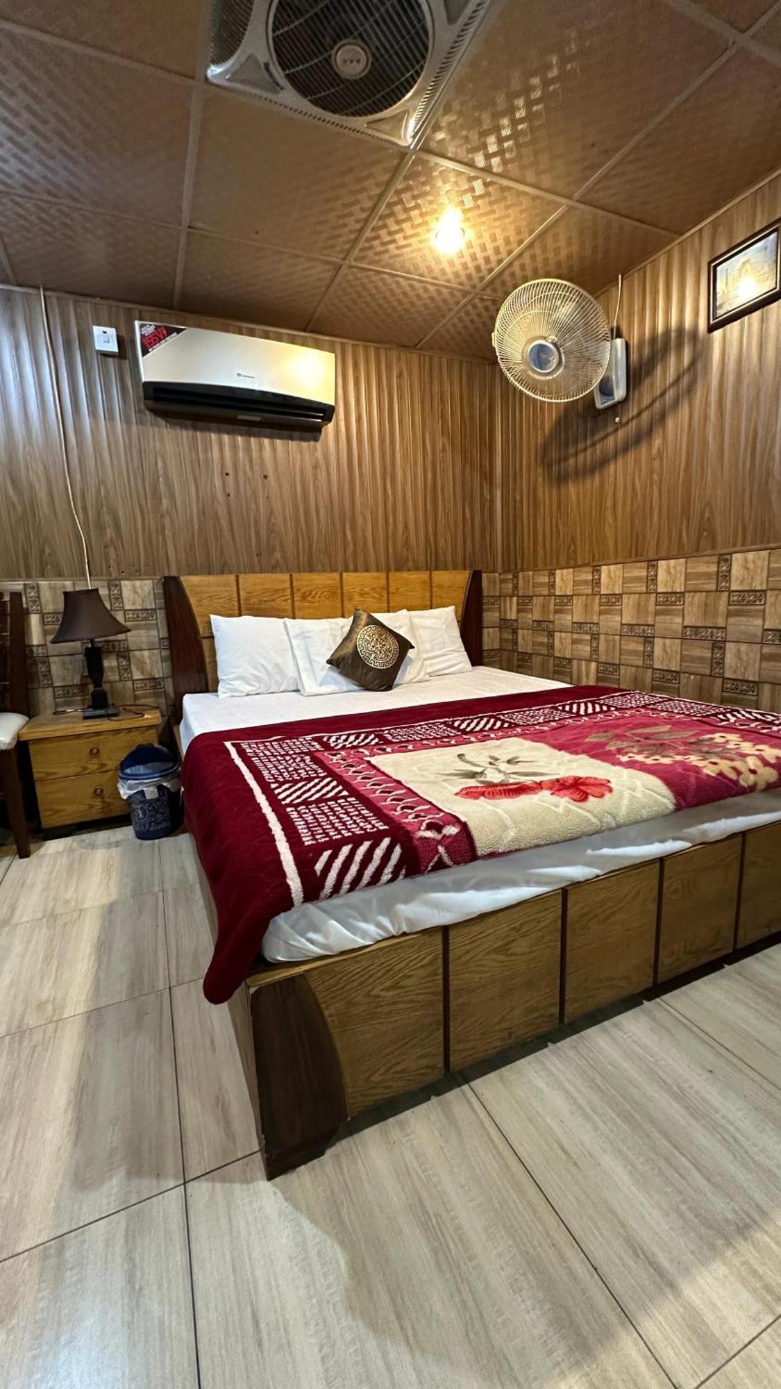Baoo Jee Hotel Islamabad ラーワルピンディー エクステリア 写真
