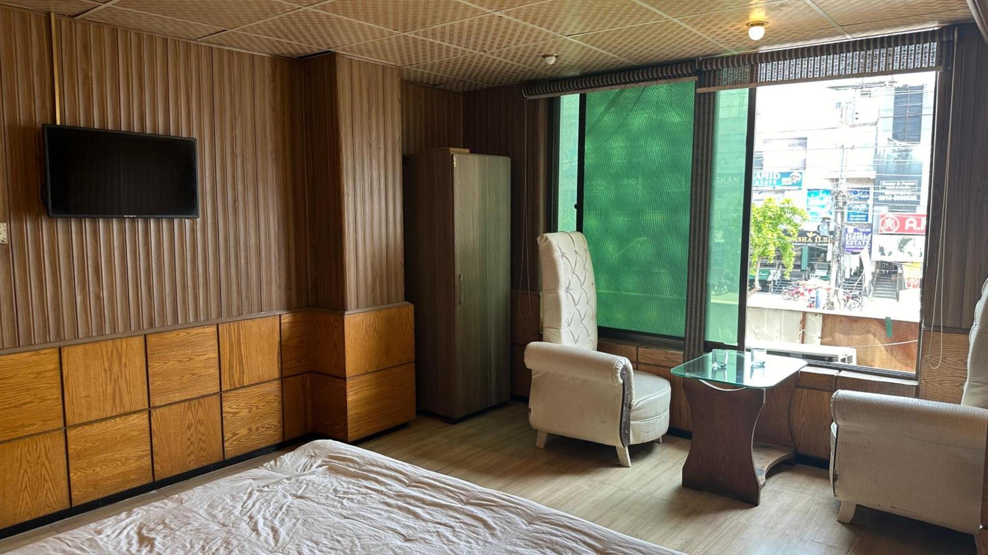 Baoo Jee Hotel Islamabad ラーワルピンディー エクステリア 写真